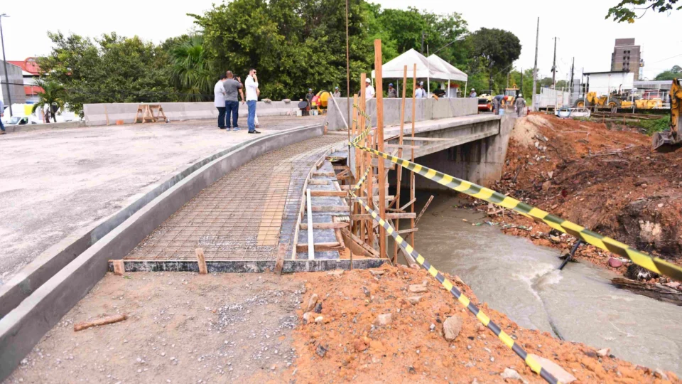 Nova ponte da Av. Senador Raimundo Parente será entregue na segunda, dia 27, anuncia Prefeitura de Manaus
