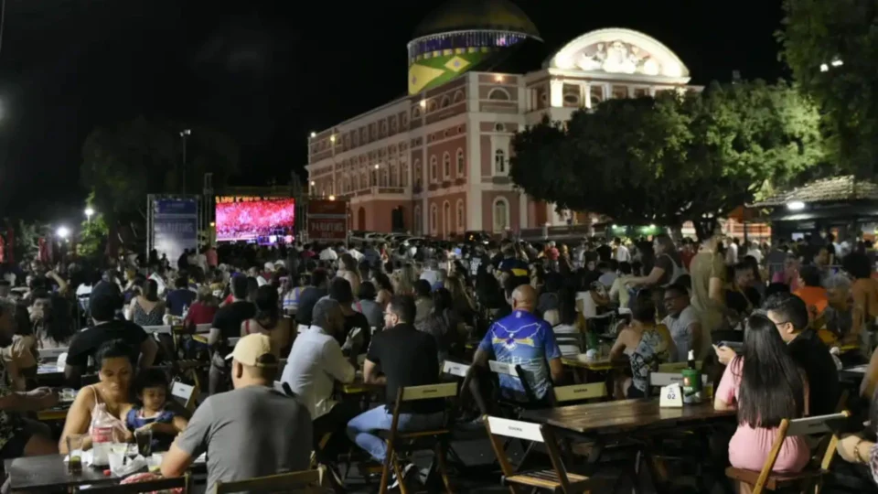 Dia Mundial do Rock: evento reúne bandas no Largo São Sebastião, em Manaus