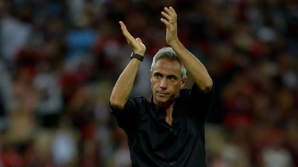 ‘Presente de Natal’ do torcedor flamenguista, Paulo Sousa tem demissão oficializada pelo Flamengo