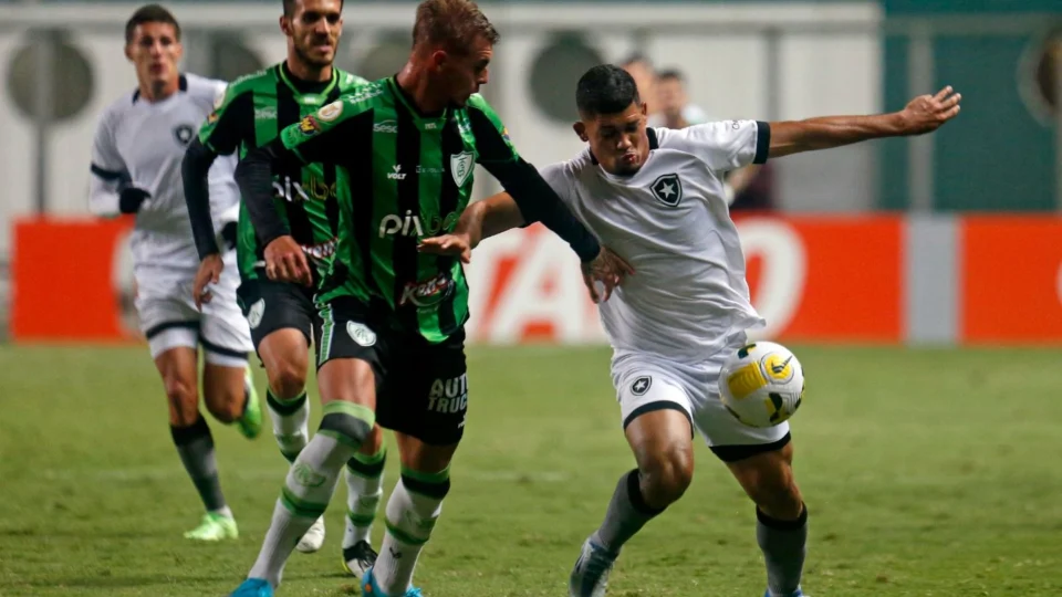 América/MG vence Botafogo por 3 a 0 e abre larga vantagem por uma vaga nas quartas de final da Libertadores