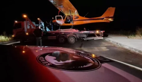 Avião de pequeno porte é encontrado em terreno de universidade no Iranduba-AM