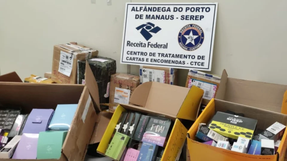 Receita Federal apreende 41 encomendas de cigarros eletrônicos em Manaus
