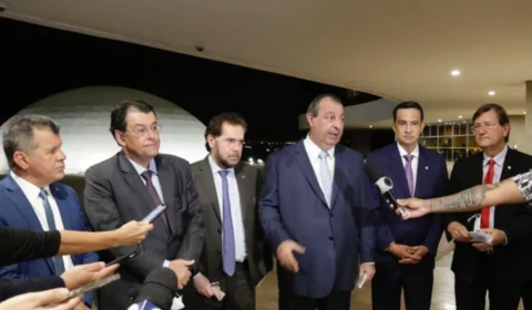 Decretos de Bolsonaro: parlamentares do AM se reúnem em Brasília para traçar defesa da ZFM