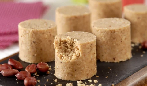 RECEITA FÁCIL: aprenda a fazer paçoca de amendoim