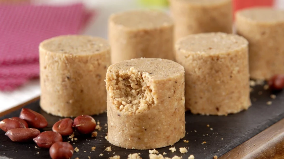 RECEITA FÁCIL: aprenda a fazer paçoca de amendoim