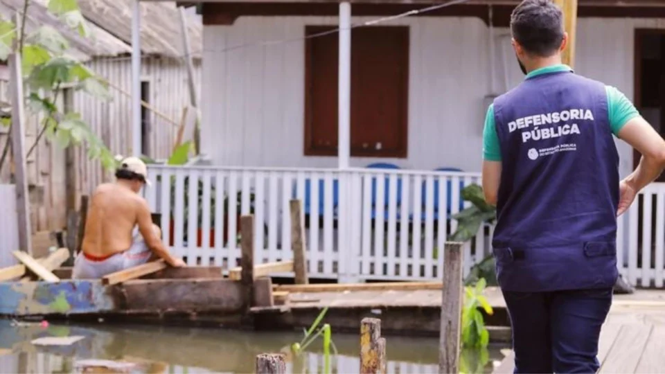 Zap da Cheia recebe mais de 370 demandas entre abril e maio no Amazonas, diz DPE-AM