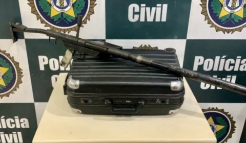 Na companhia da filha de sete meses, mulher é presa com metralhadora na rodoviária do Rio de Janeiro