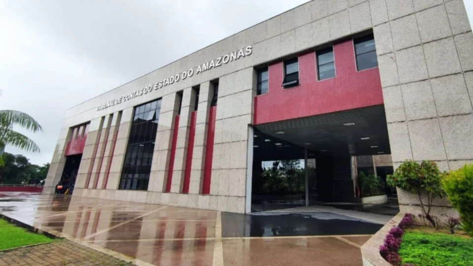 No AM, mais de 200 gestores públicos faltam enviar prestações de contas para o TCE