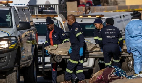 Chacina deixa 15 pessoas mortas em bar na África do Sul