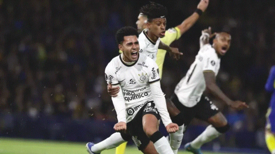 Corinthians sofre mas garante empate de 1 a 1 com Boca Juniors pela Libertadores