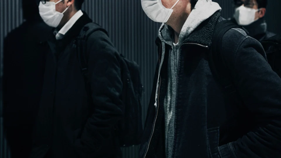 COVID-19: sétima onda sobrecarrega hospitais no Japão