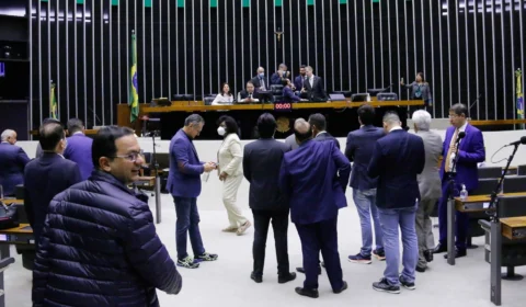 Arthur Lira adia votação da ‘PEC Kamikaze’ para a próxima semana