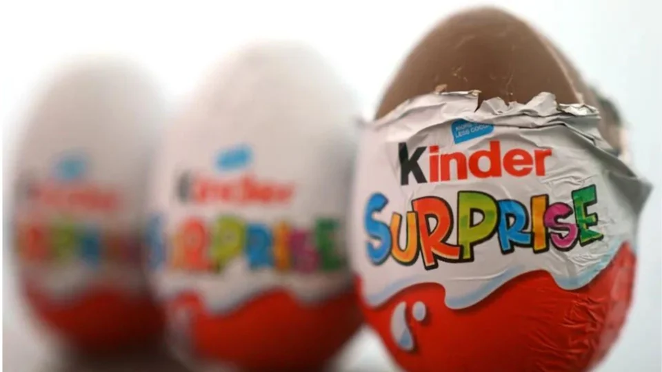 Kinder Ovo tem lote recolhido por suspeita de salmonela, no Reino Unido