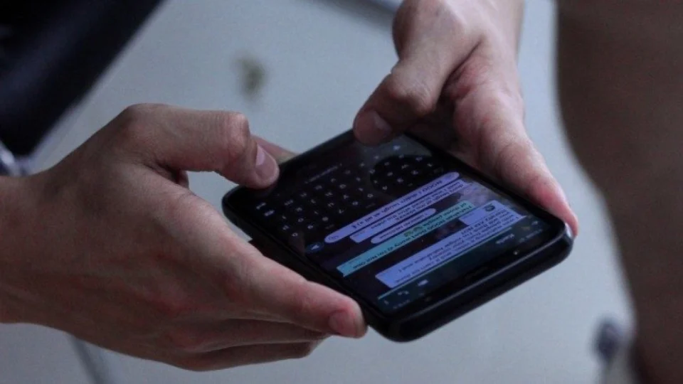 Decreto vai permitir que consumidor cancele serviços via WhatsApp no Brasil