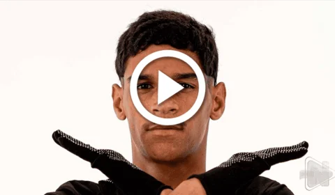 VÍDEO: Luva de Pedreiro compartilha que foi intimado pela justiça ao chegar no Brasil