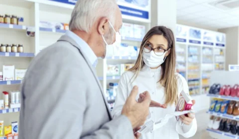 Sancionada lei que regulamenta bula de remédio digital