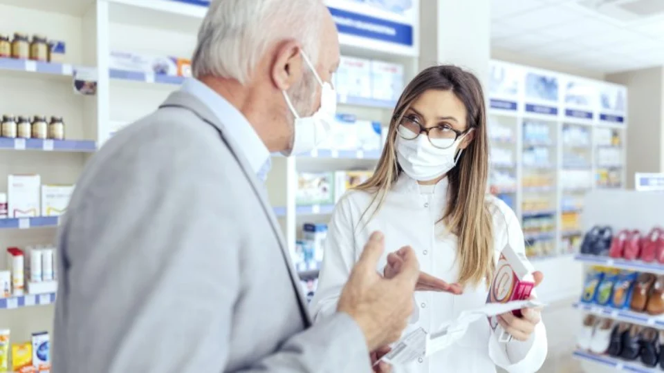 Sancionada lei que regulamenta bula de remédio digital