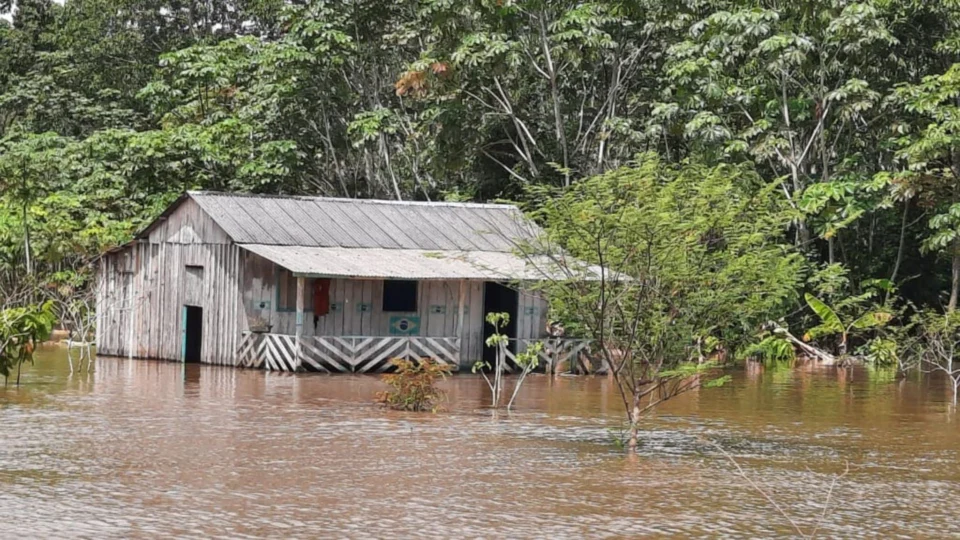 Novo Aripuanã, no Amazonas, decreta situação de emergência por conta da subida do Rio Madeira