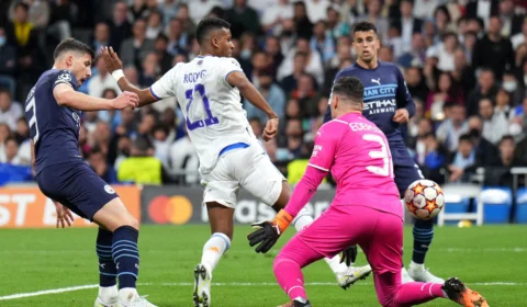 Real Madrid vence Manchester City e vai à final da Champions após gols nos acréscimos e prorrogação