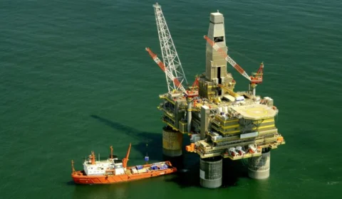 Cotação do petróleo no mercado internacional registra forte queda