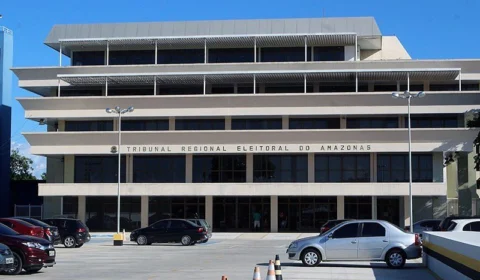 TRE-AM multa Wilson Lima em mais de R$ 53 mil por divulgação de pesquisa eleitoral irregular