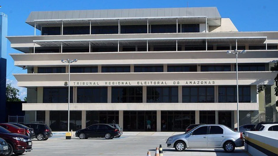 TRE-AM multa Wilson Lima em mais de R$ 53 mil por divulgação de pesquisa eleitoral irregular