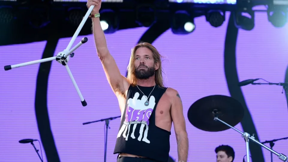 Baterista do Foo Fighters, Taylor Hawkins, morreu de overdose, aponta exames de urina e sangue