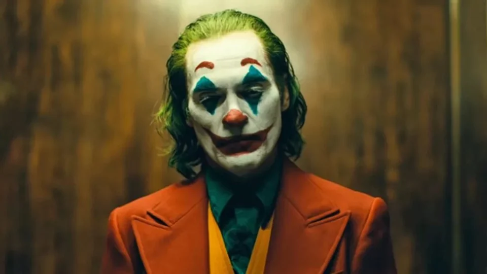 Diretor de ‘Coringa’ confirma sequência do longa com Joaquin Phoenix