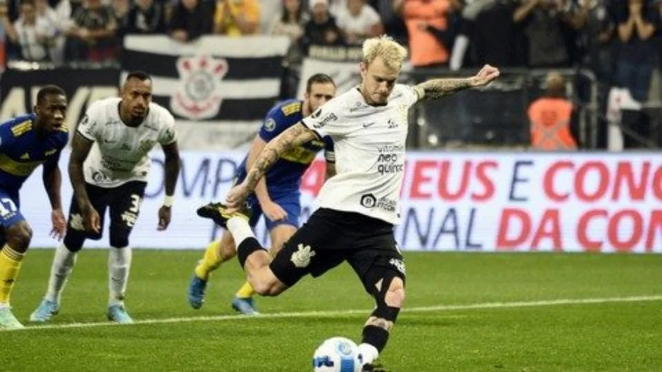Róger Guedes perde pênalti e Corinthians fica no 0 a 0 com Boca Juniors pelas oitavas da Libertadores