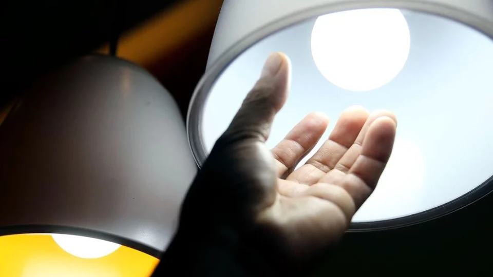 Conta de Luz: taxa extra deixa de ser cobrada a partir deste sábado