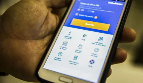 FGTS: veja até quando é possível fazer retirada de até R$ 1 mil da conta