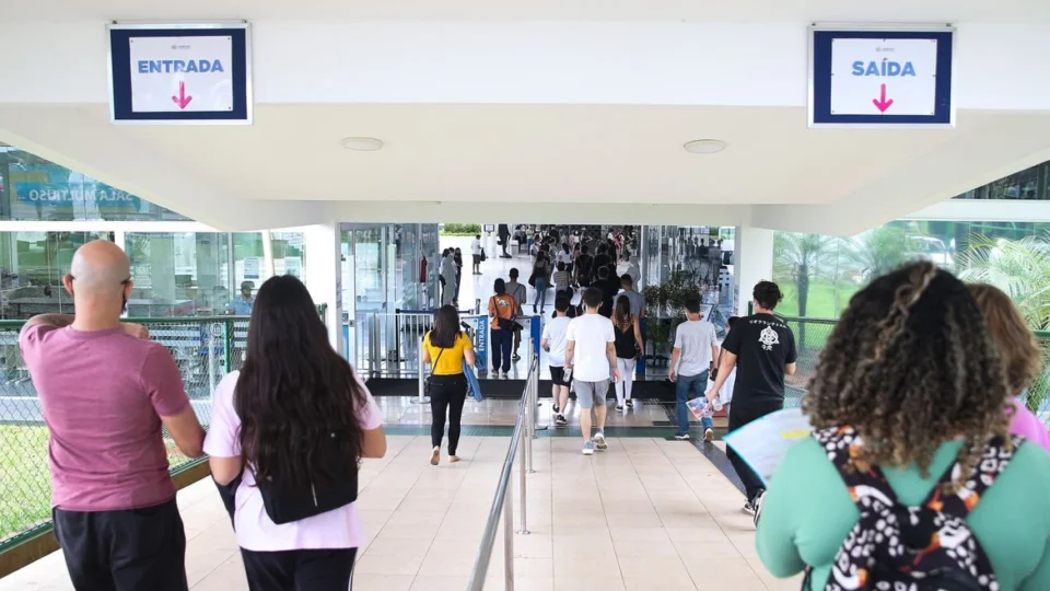 Prazo para pedir isenção do Enem começa nesta segunda-feira
