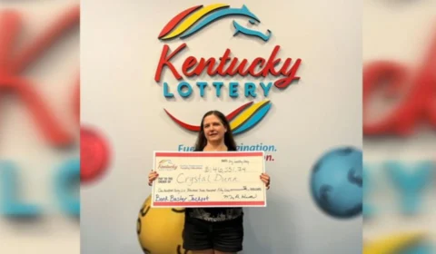 Americana ganha US$ 146 mil na loteria e distribui parte do prêmio para desconhecidos