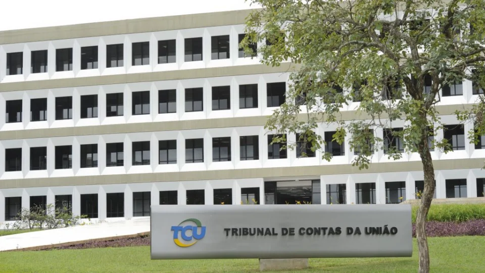 Envolvidos na Operação Lava Jato devem devolver mais de R$ 2 milhões aos cofres públicos, cobra TCU