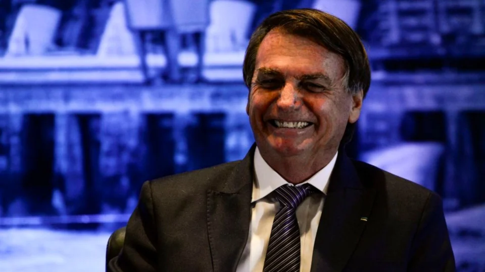 Pesquisa do Datafolha revela que 48% reprovam governo Bolsonaro; aprovação é de 25%
