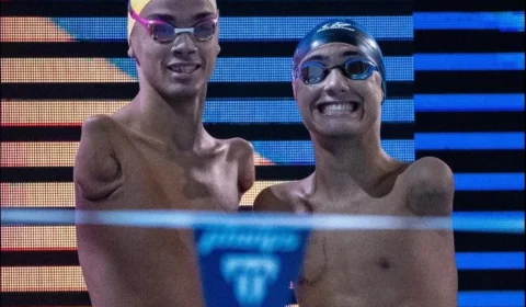 Com braços amputados, brasileiros faturam prata e bronze no Mundial de Natação em Portugal