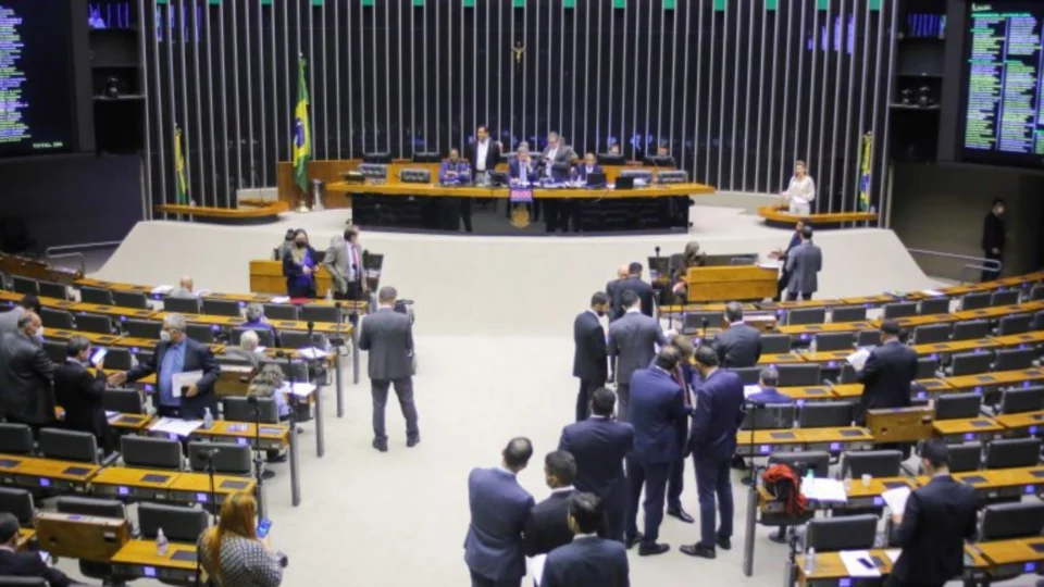 Câmara aprova PL que prevê desconto na conta de luz em razão de tributo indevido