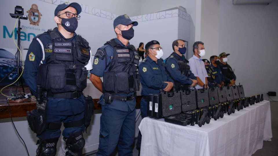 Em Manaus, guardas municipais podem portar armas de fogo fora de serviço