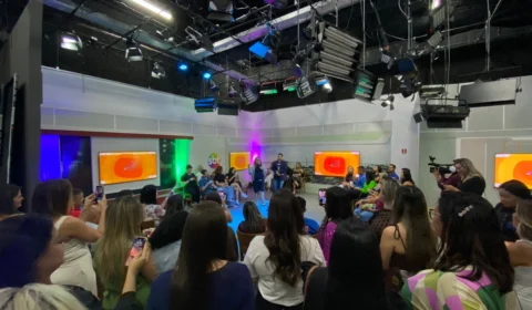 Première do ‘Musa do Busão’ reúne influenciadores e convidados na TV Norte/SBT