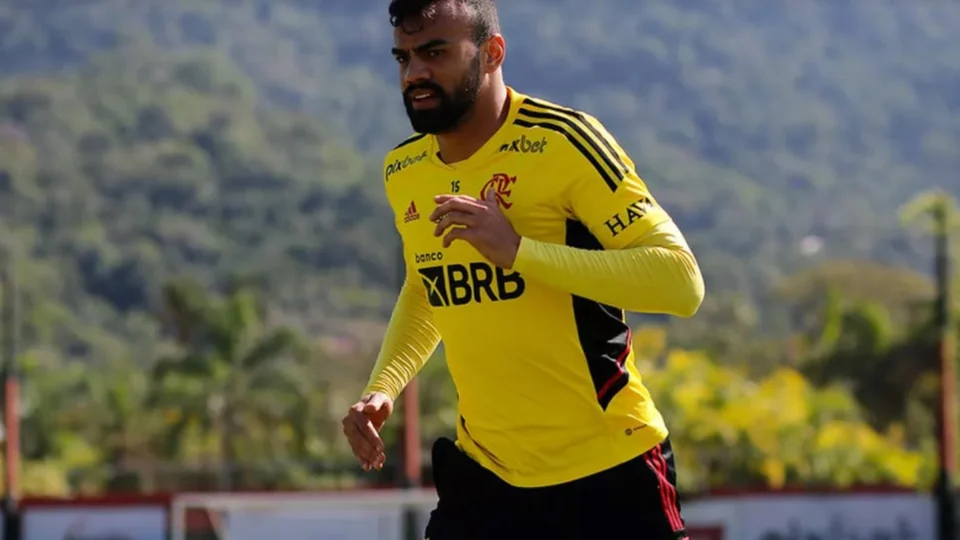 Fabrício Bruno e Arturo Vidal serão titulares contra Athletico/PR pelas quartas de final da Copa do Brasil