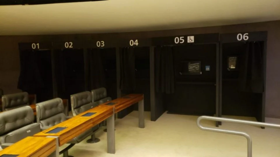 Câmara dos Deputados realiza eleição para três cargos da Mesa Diretora