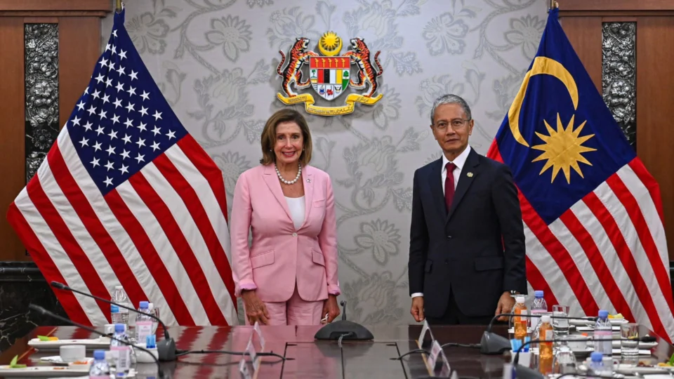 China ameaça entrada de políticos norte-americanos em Taiwan:  ‘brincam com fogo’