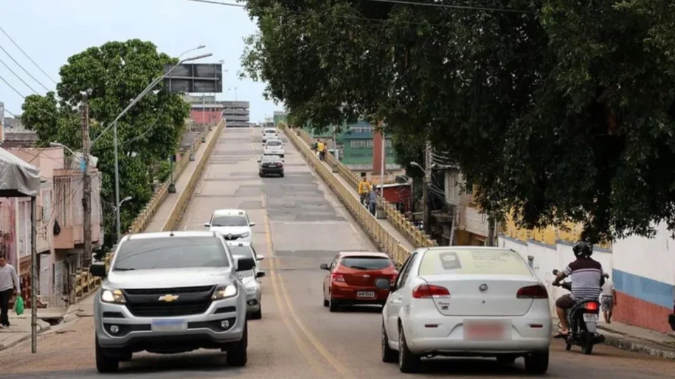 Trânsito é desviado durante ‘Arraial do Educandos’ nesta sexta-feira; veja trajeto para ônibus e condutores