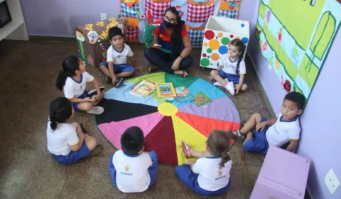 Trezentos professores aprovados no cadastro reserva de concurso da Semed são convocados em Manaus