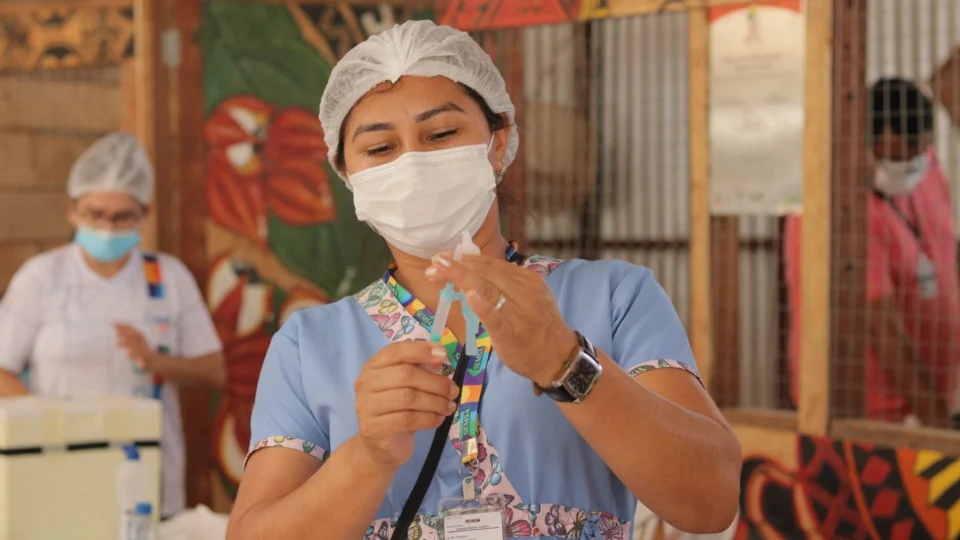 Manaus tem 508 pontos de vacinação contra influenza e sarampo neste sábado