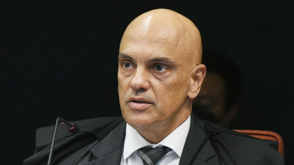 Moraes concede cinco dias para manifestação em ação sobre varíola dos macacos