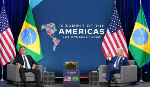 Bolsonaro participa de encontro com Biden e diz que soberania da Amazônia está ameaçada