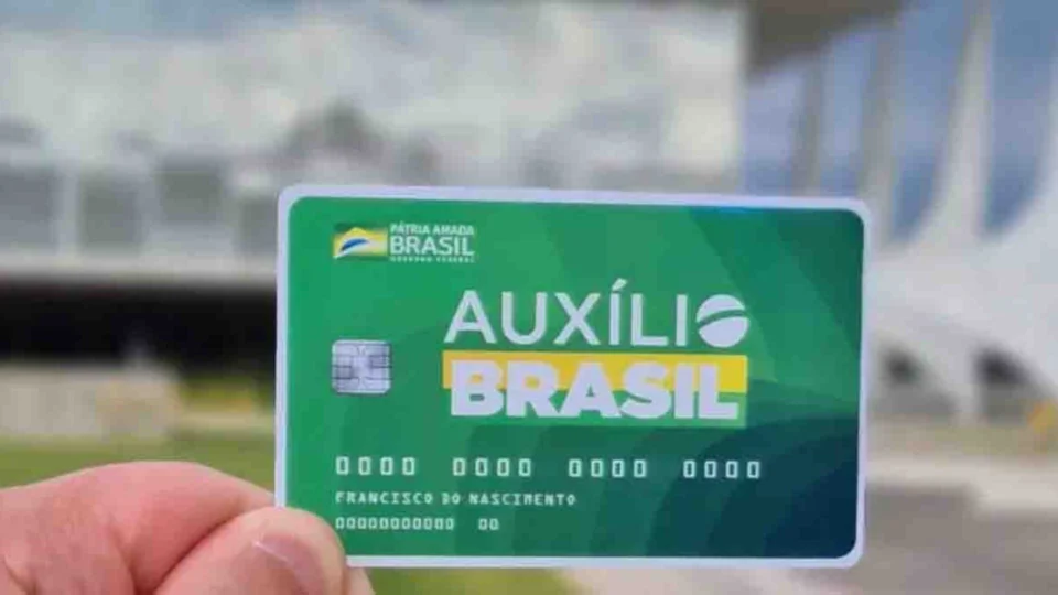 Auxílio Brasil: Caixa paga beneficiários com NIS final 7 nesta segunda-feira