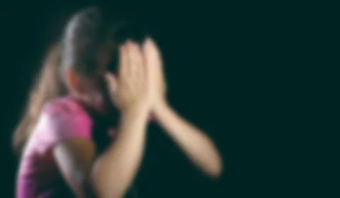 Pai é preso suspeito de torturar filhas de 11 e 14 anos, no Amazonas