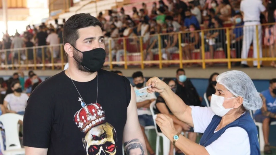 Confira pontos de vacinação contra Covid-19 nesta segunda-feira em Manaus